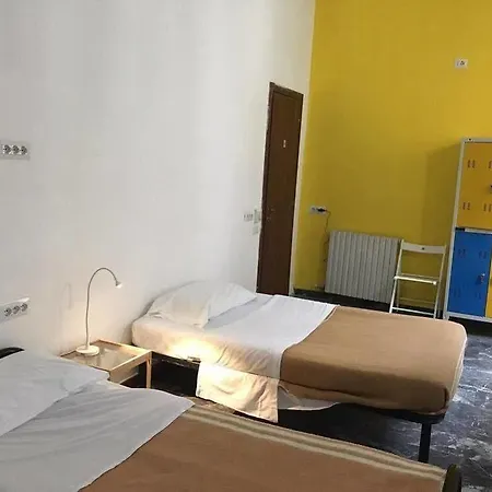 Hostel Milan City ホテル