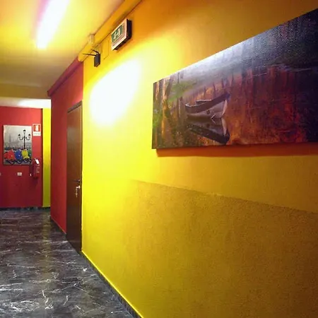 Hostel Milan City 3* ミラノ